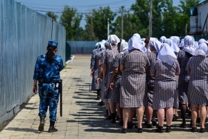 Особенности содержания женщин в колонии