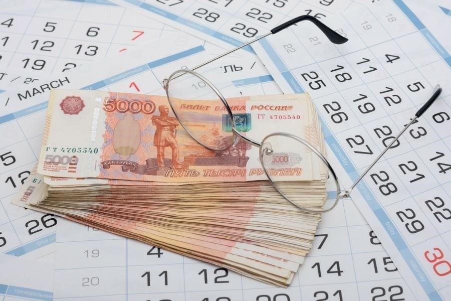 Продолжение пенсии: В случае смерти часть пенсии покойного может продолжать выплачиваться имеющим на это право членам семьи, включая супругов и детей-иждивенцев.