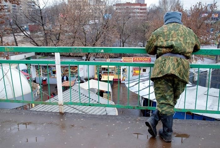 Военные могут управлять своими делами по вполне понятным причинам.