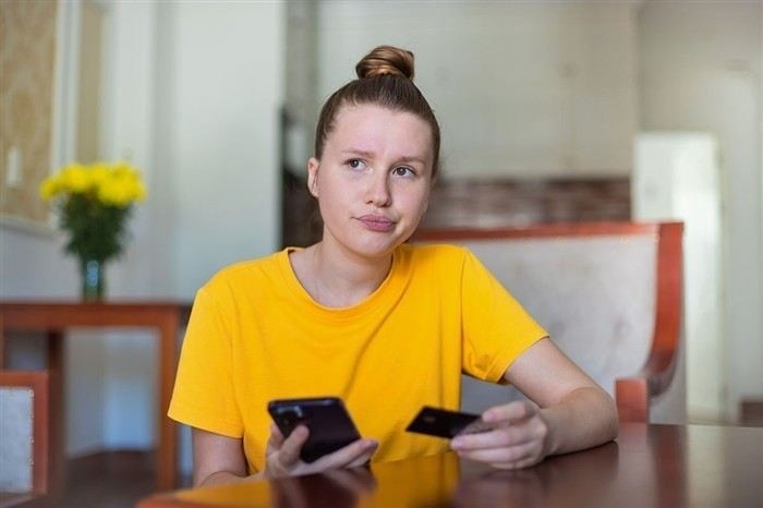 Какие карты и счета не могут быть арестованы судебными приставами