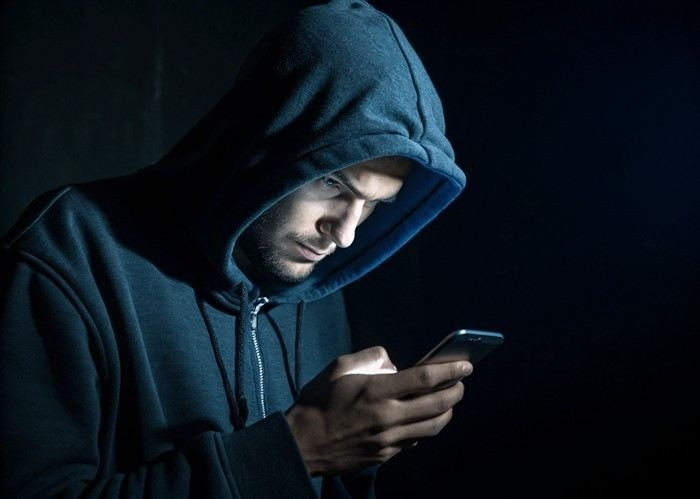 Когда стоит обращаться в полицию и какие доказательства предоставить