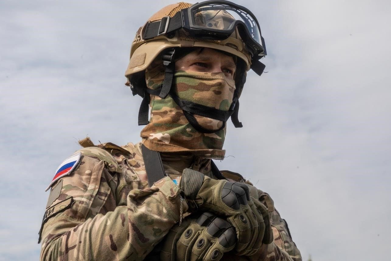 Критерии приемлемостиПерсонал, служащий в вооруженных силах по приказу о постоянном переезде.