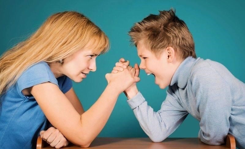 Уважайте отношения другого родителя с ребенком и избегайте конфликтов, которые могут негативно сказаться на его психическом здоровье.